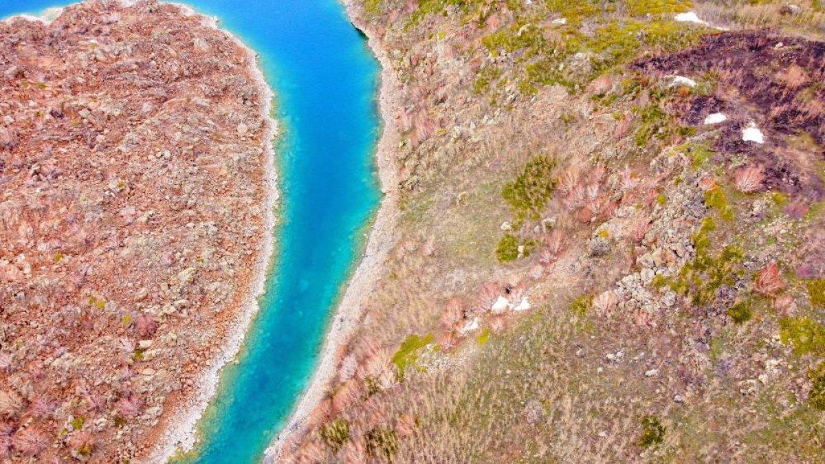 Bitlis Nemrut Krater Gölü'nde görsel şölen