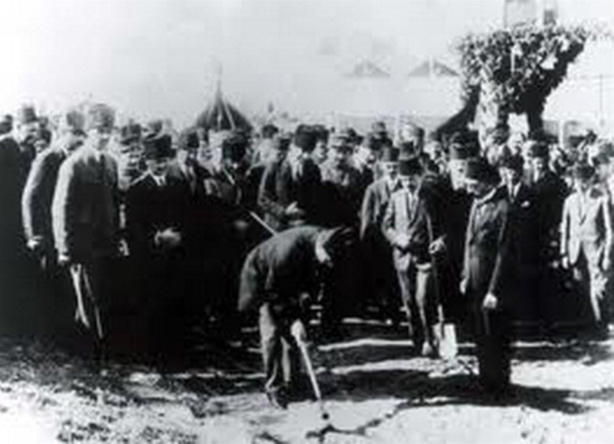 Atatürk'ün Samsun'a çıktığı gemi