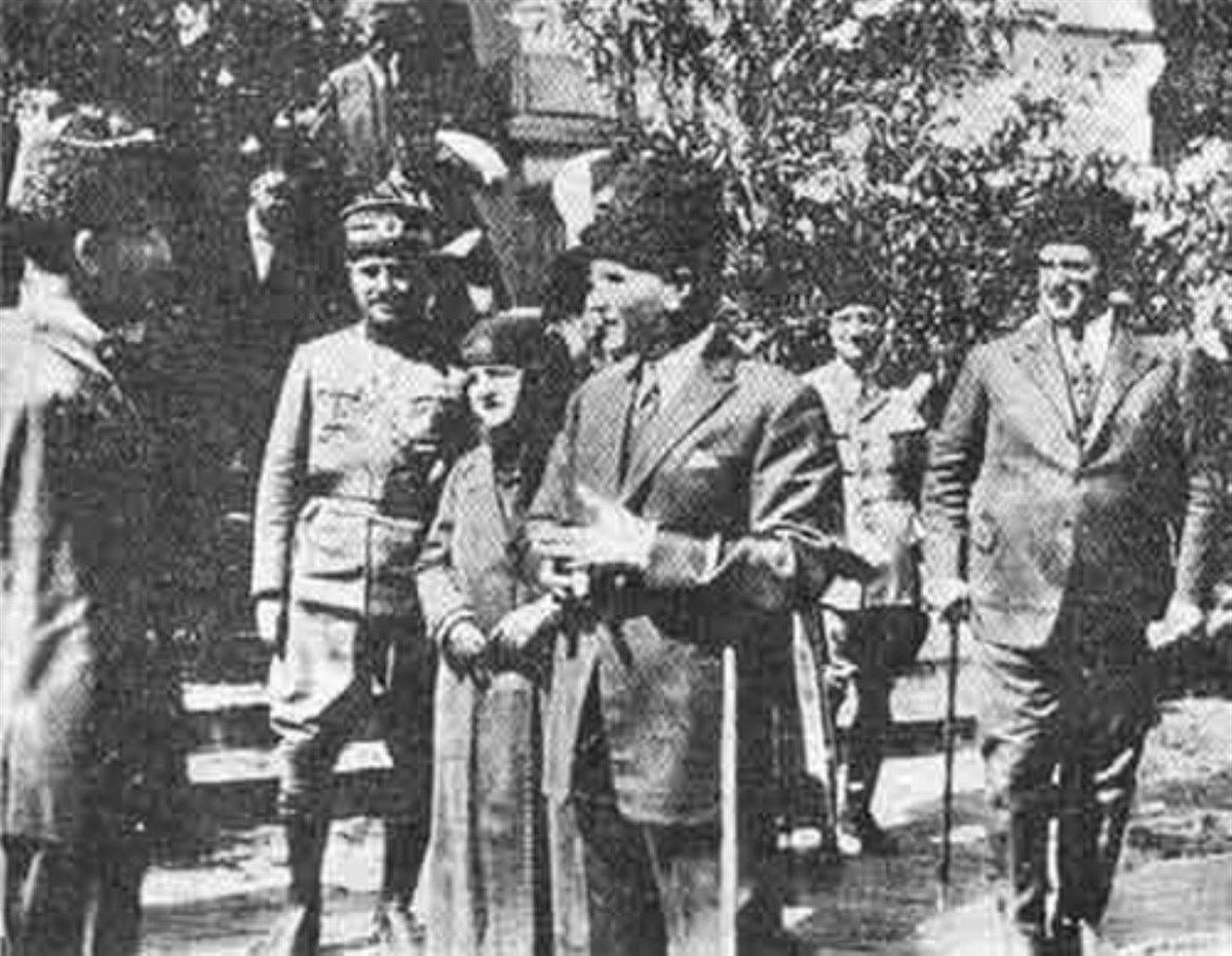 Atatürk'ün Samsun'a çıktığı gemi