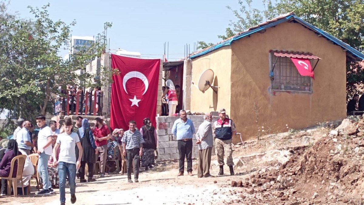 Zeytin Dalı bölgesinde 1 askerimiz şehit oldu