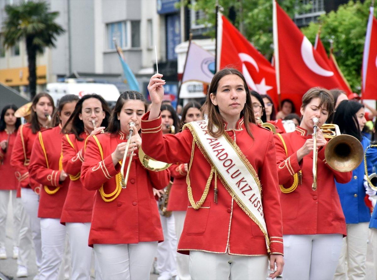 Tüm yurtta 19 Mayıs Gençlik ve Spor Bayramı coşkusu