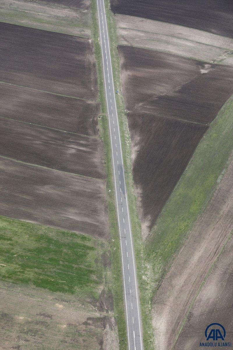 Çıldır Gölü ve etrafındaki güzellikler havadan görüntülendi