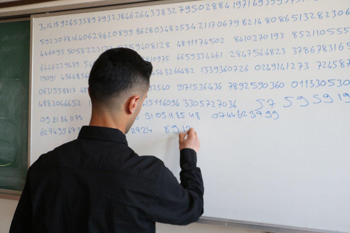 Yüksekovalı Berat, Pi sayısının 3 bin 600 basamağını ezberledi