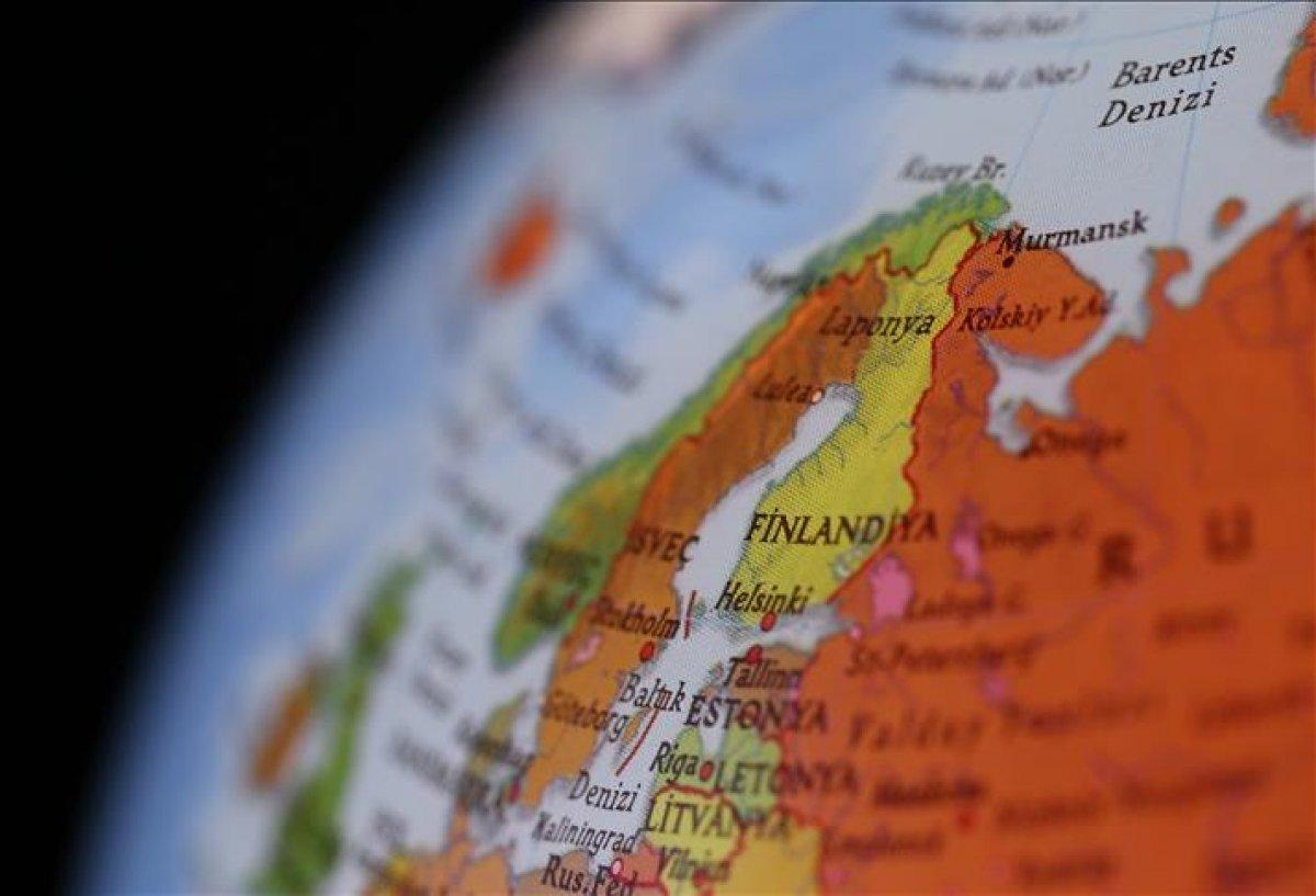 Rusya, ülkenin batısında 12 askeri birlik kuracak