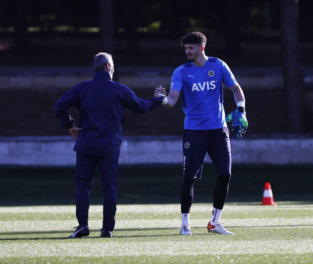 Fenerbahçe'de futbolcular İsmail Kartal'ı istiyor iddiası