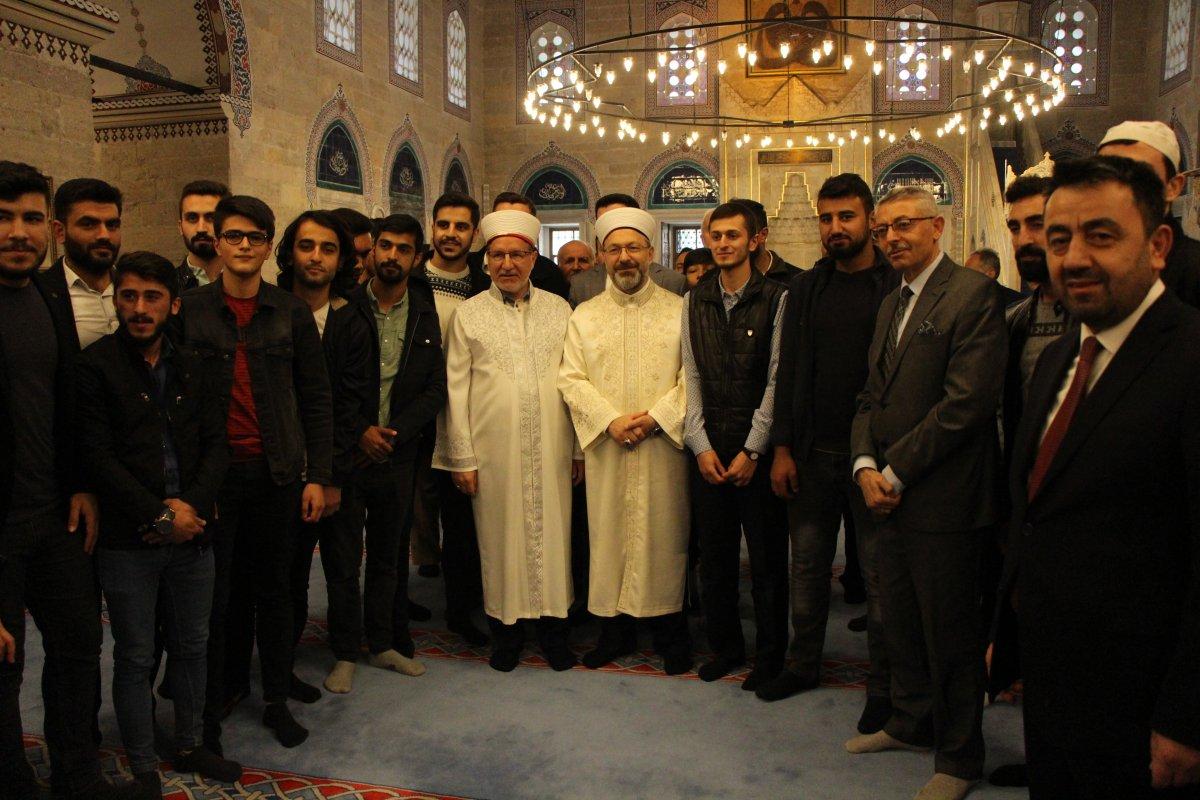 Ali Erbaş: İslam, gayrimeşru ilişkilere izin vermez