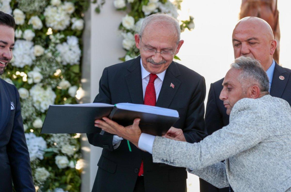 Kemal Kılıçdaroğlu'nun Muhittin Böcek'in oğlunun nikah şahidi oldu