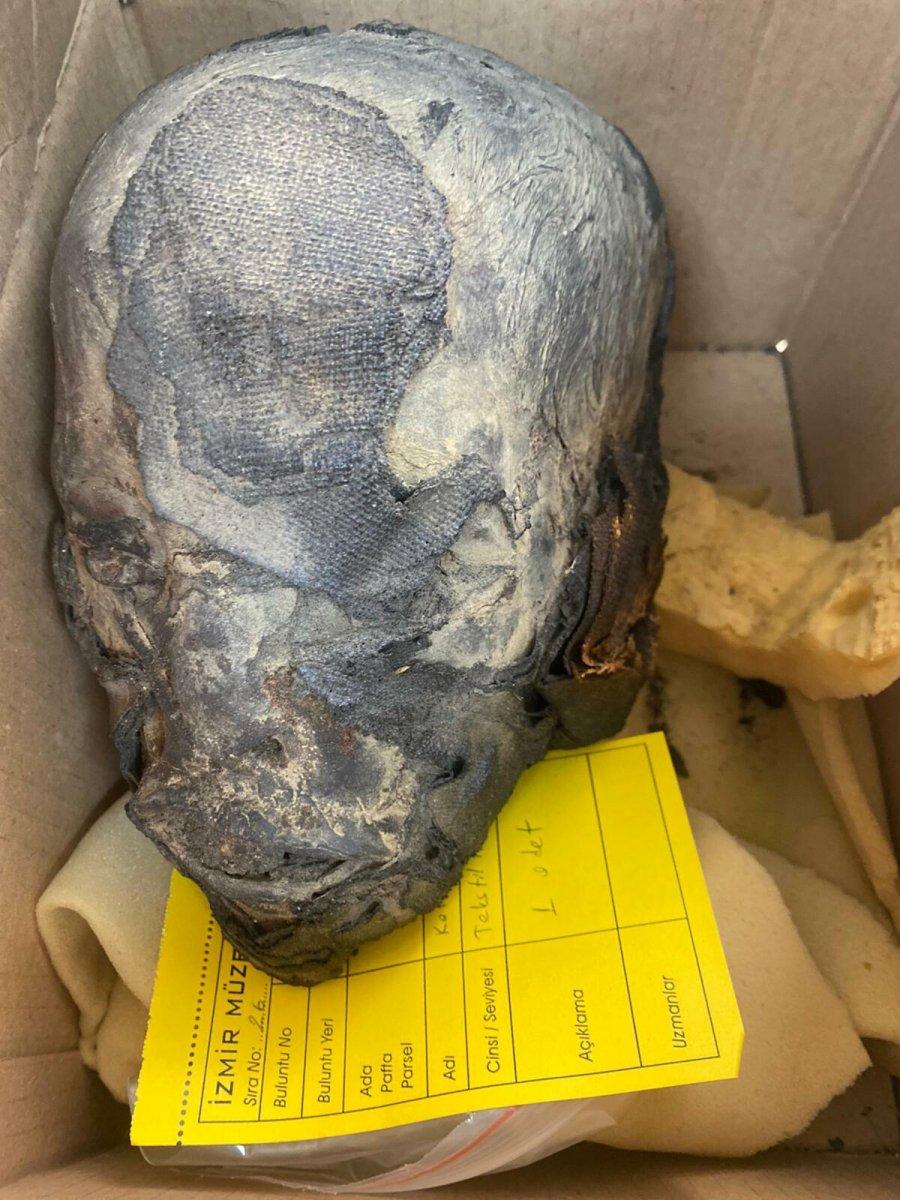 Kesik insan başlarının da bulunduğu tarihi objeler, ülkelerine iade edilecek