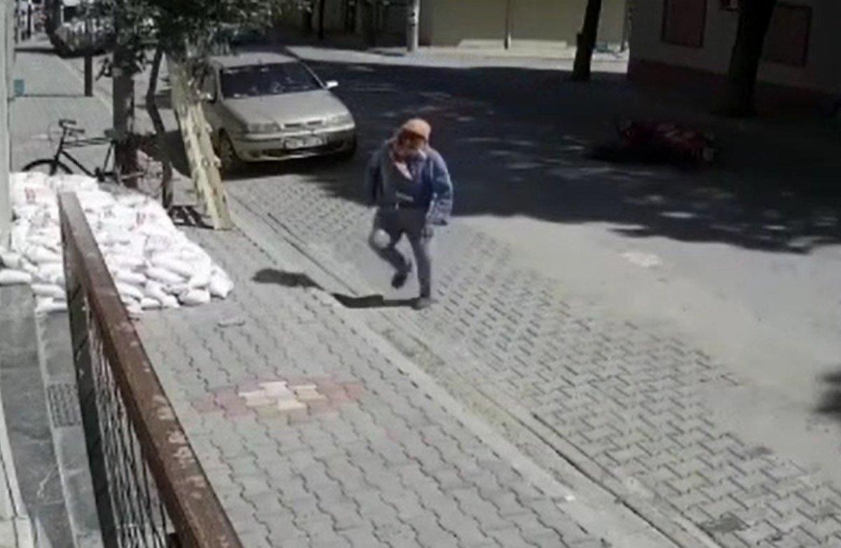 Manisa'da motosikletin üzerinde kalp krizi geçirdi