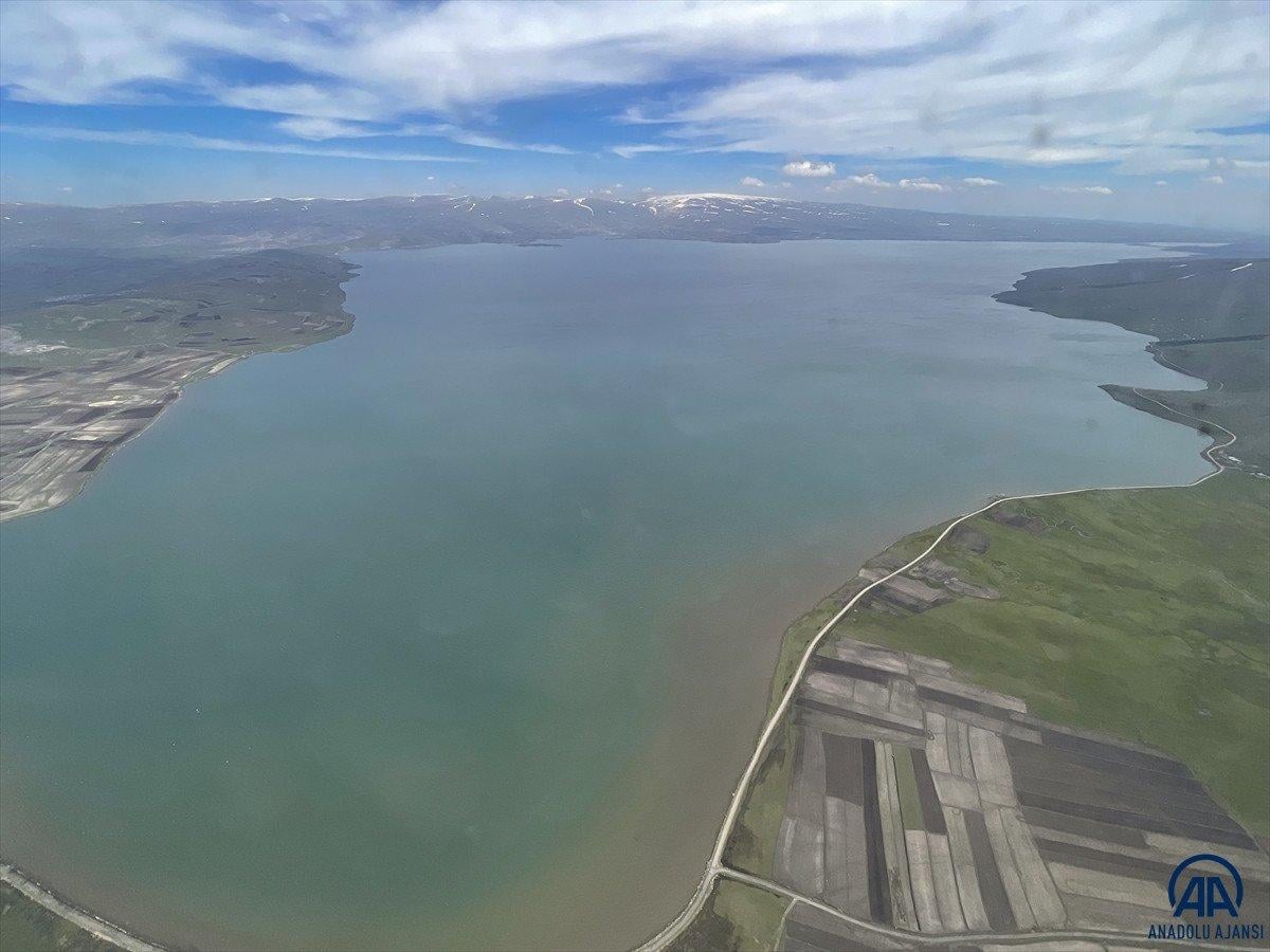 Çıldır Gölü ve etrafındaki güzellikler havadan görüntülendi