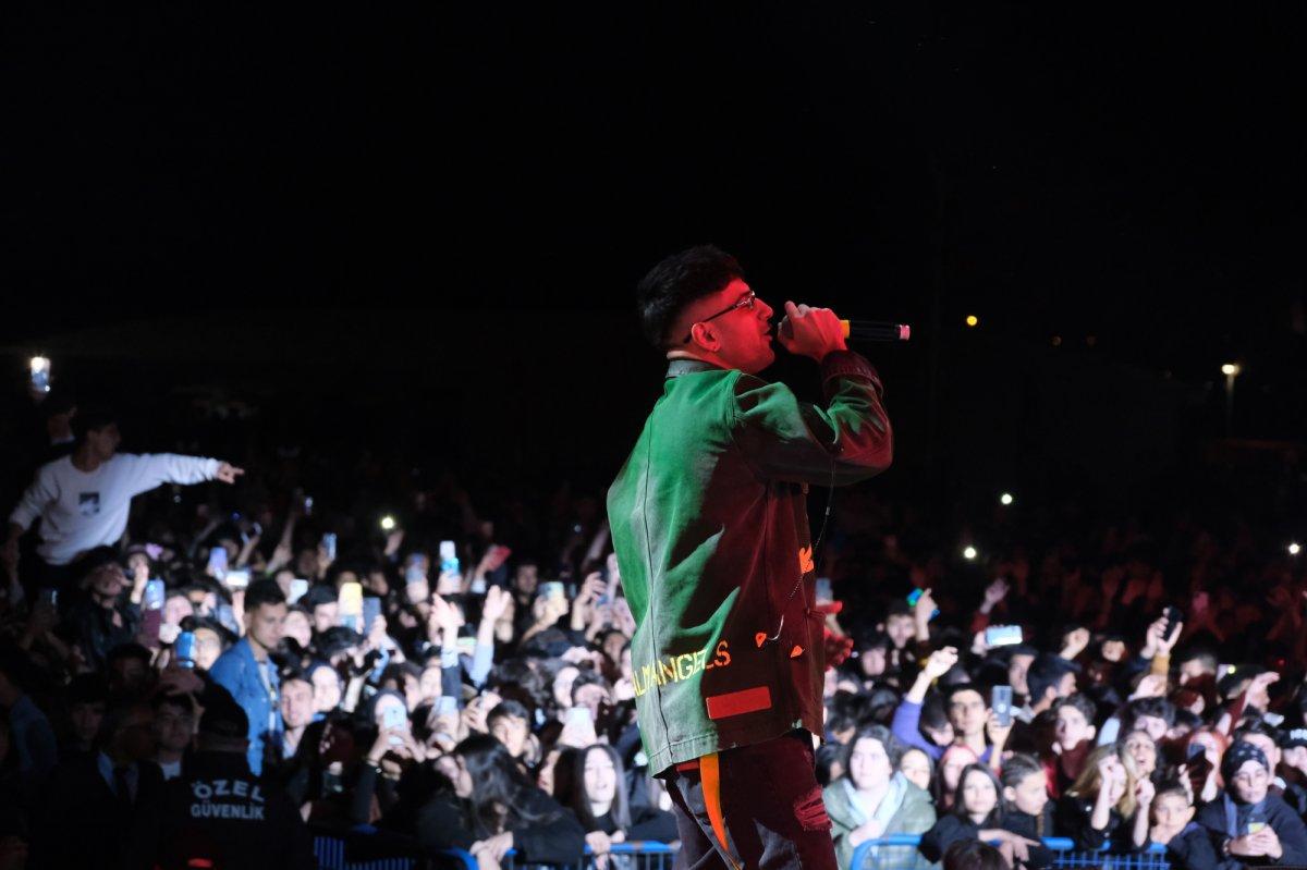 Bursalı gençlerin 19 Mayıs kutlamaları