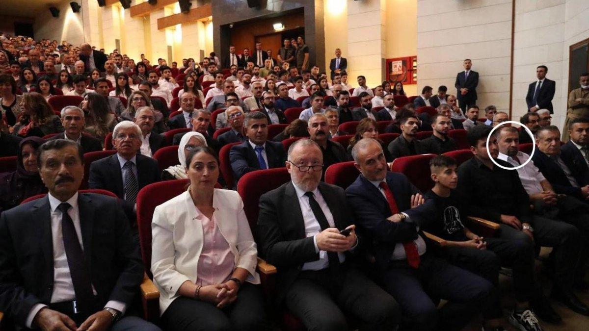 HDP'li vekiller aranan teröristle birlikte açıklama yaptı
