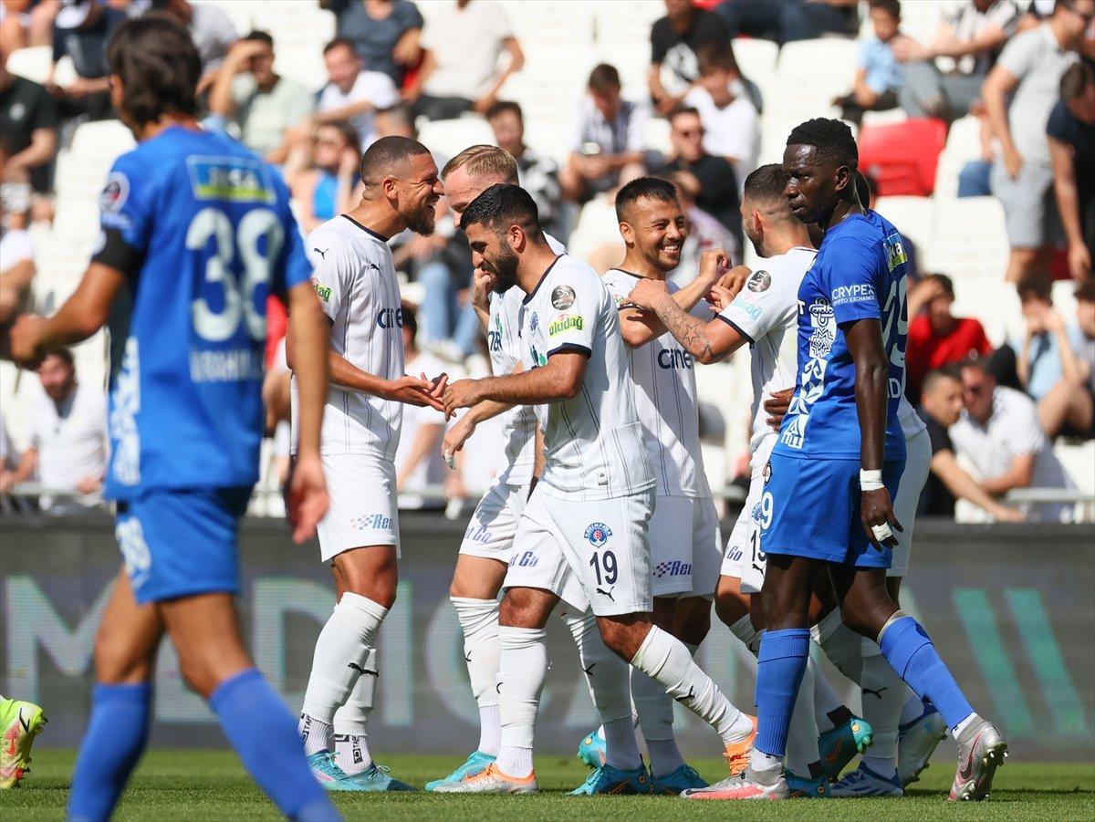 Kasımpaşa, Altay'ı 4 golle geçti