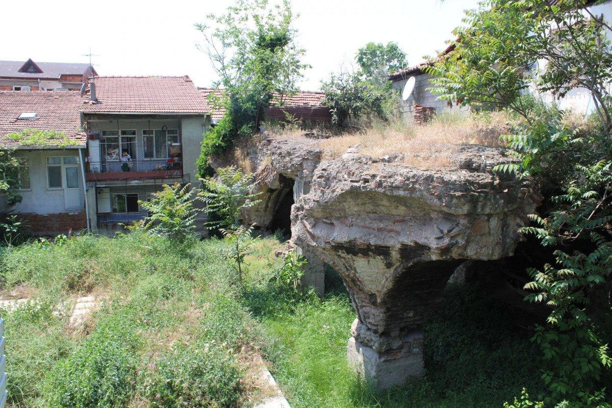 İzmit'te tarihi su sarnıcı yok olma tehlikesiyle karşı karşıya