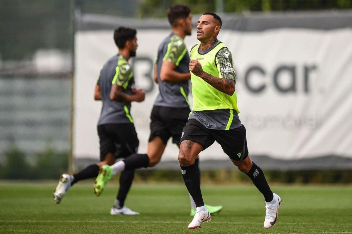 Ricardo Quaresma'nın emekli olmaya niyeti yok