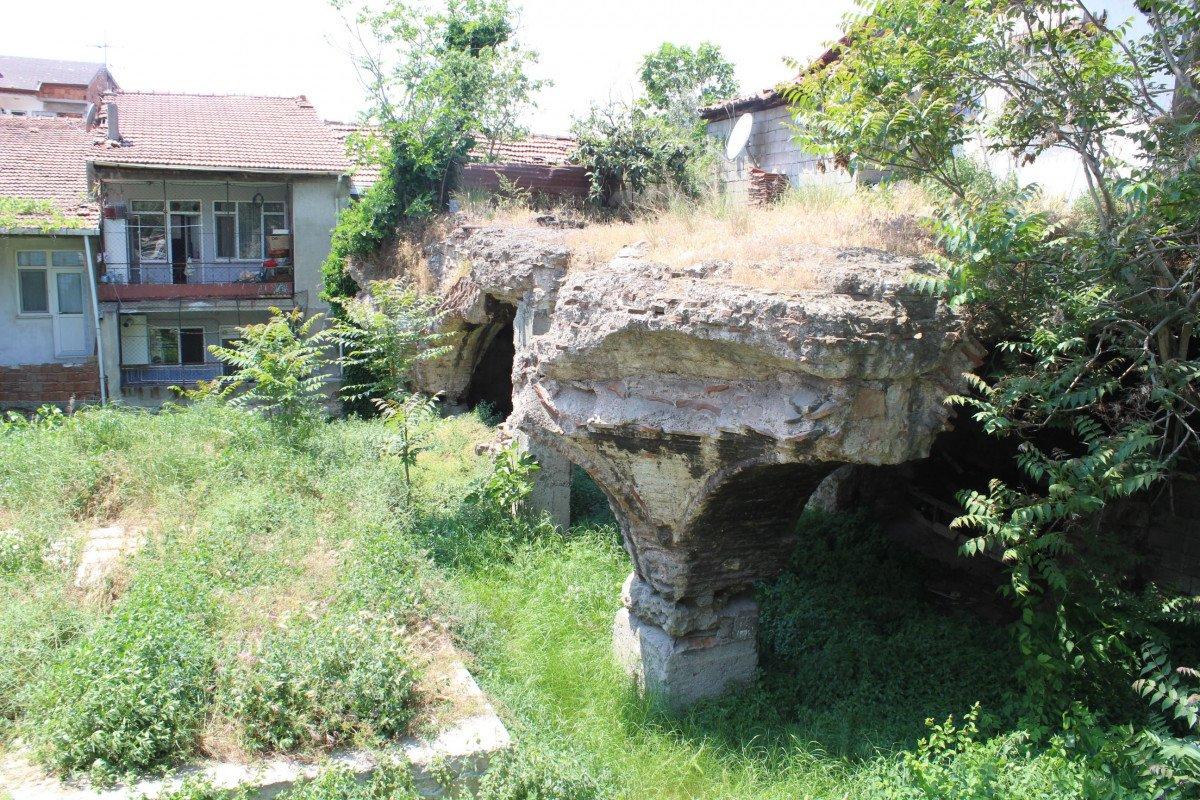 İzmit'te tarihi su sarnıcı yok olma tehlikesiyle karşı karşıya