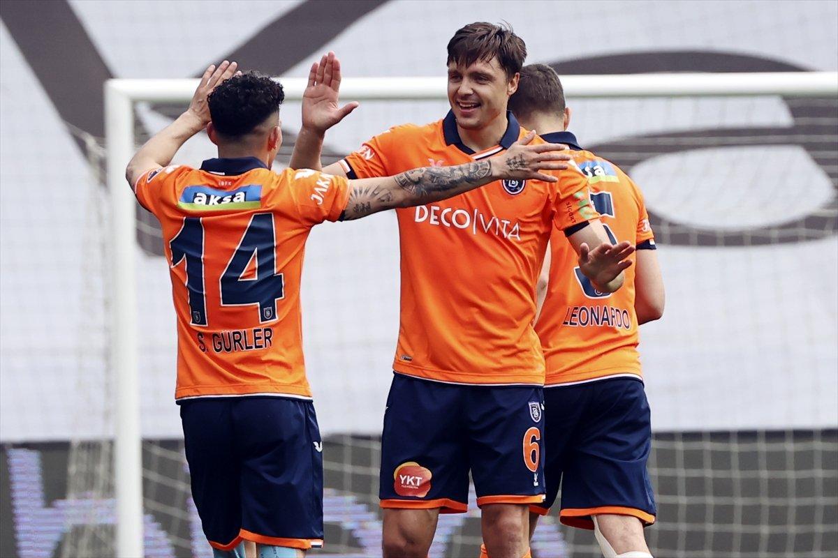 Başakşehir, Trabzonspor’u 3 golle mağlup etti