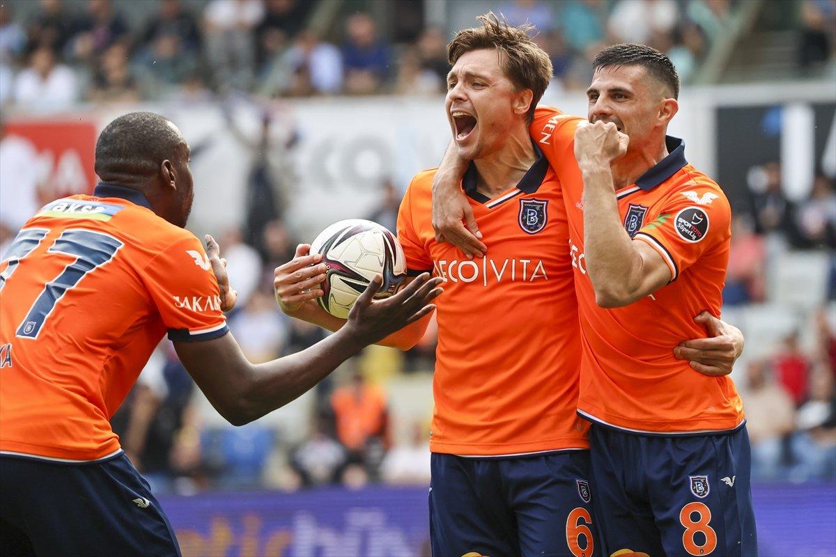 Stefano Okaka, bu sezon 4 büyüklere gol atan tek futbolcu oldu