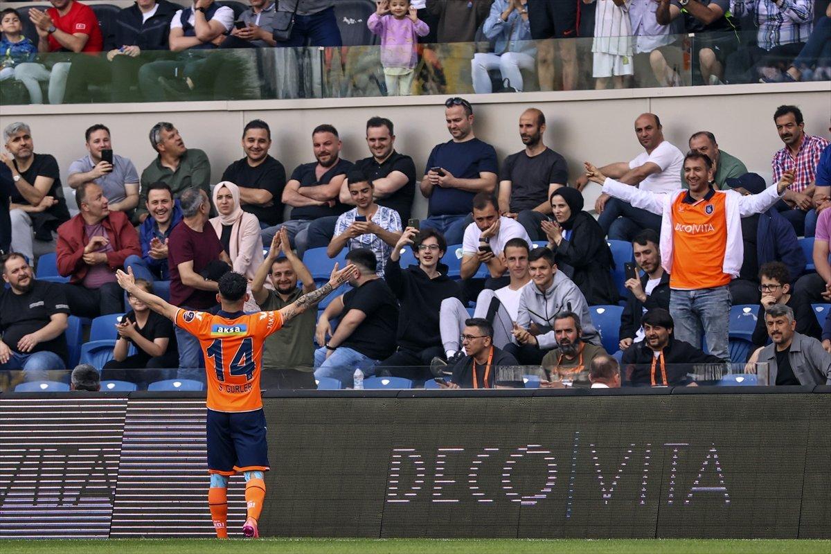 Başakşehir, Trabzonspor’u 3 golle mağlup etti