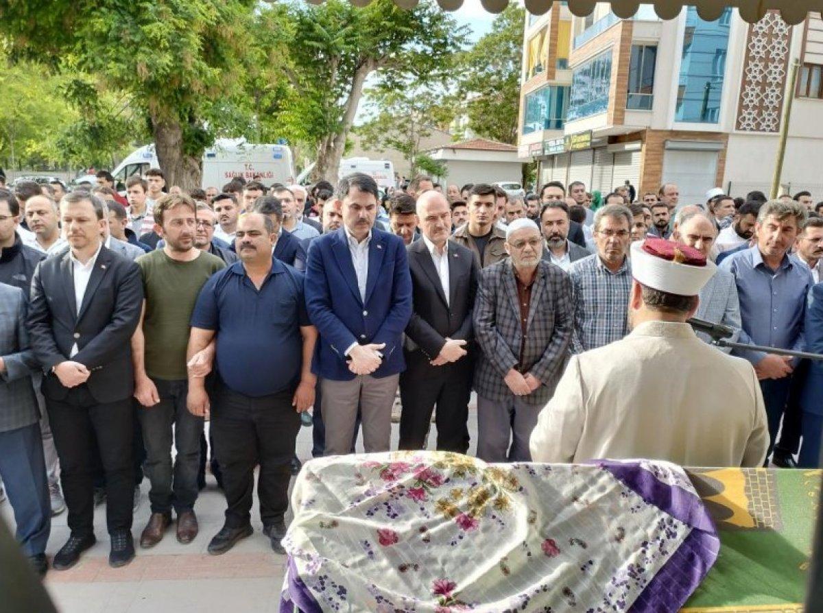 Niğde'de otobüs kazasında hayatını kaybeden üniversite öğrencisine veda