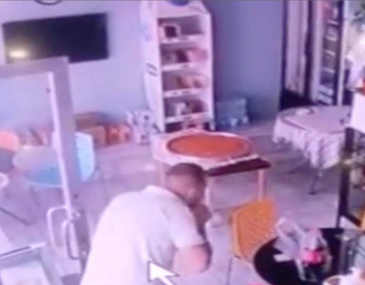 Afyonkarahisar'da pastanecinin ikramını tadarken boğuldu