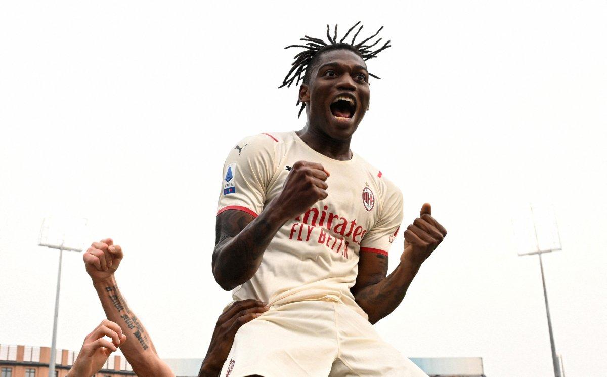 İtalya Serie A'da Milan, 11 yıl sonra şampiyon