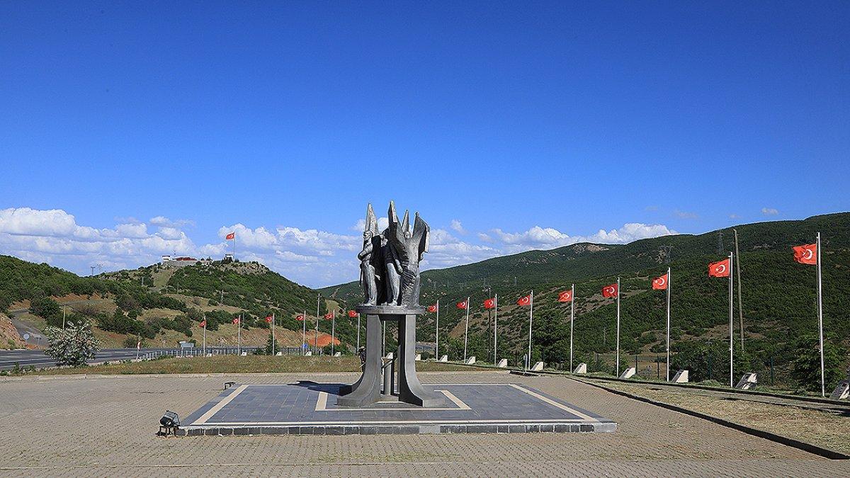 Bingöl'de 33 askerin şehit edildiği saldırıda 29'uncu yıla girildi