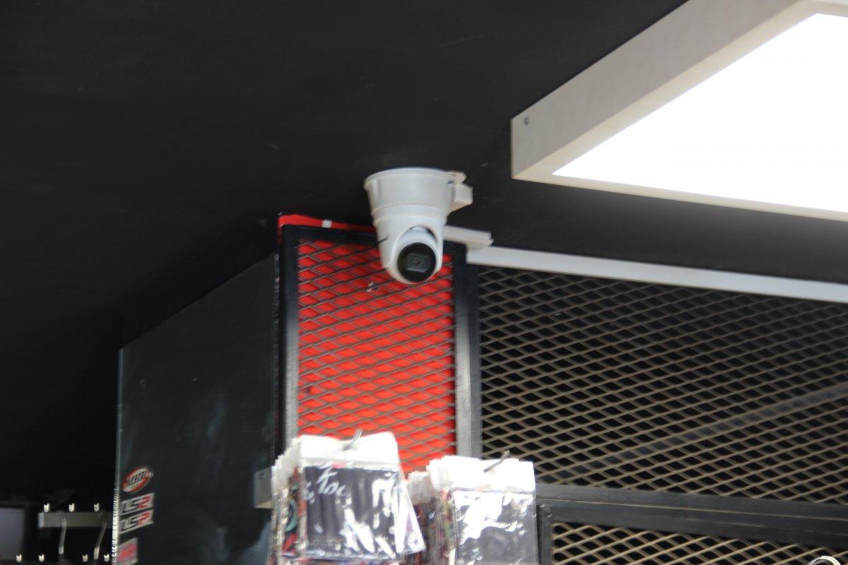 İzmir'de rüşvet istediği ileri sürülen belediye görevlisine ev hapsi verildi