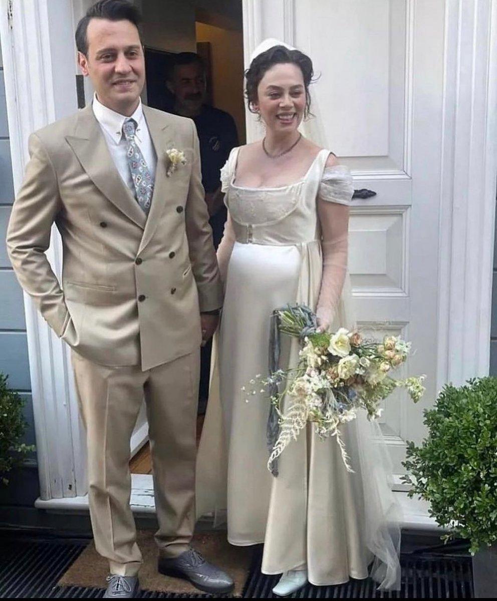 Demet Evgar'ın düğünü Emirgan'ı kızdırdı