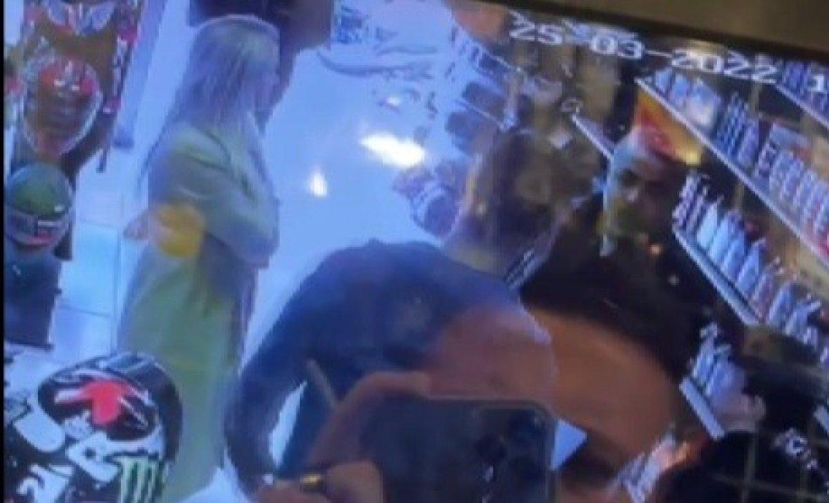 İzmir'de rüşvet istediği ileri sürülen belediye görevlisine ev hapsi verildi