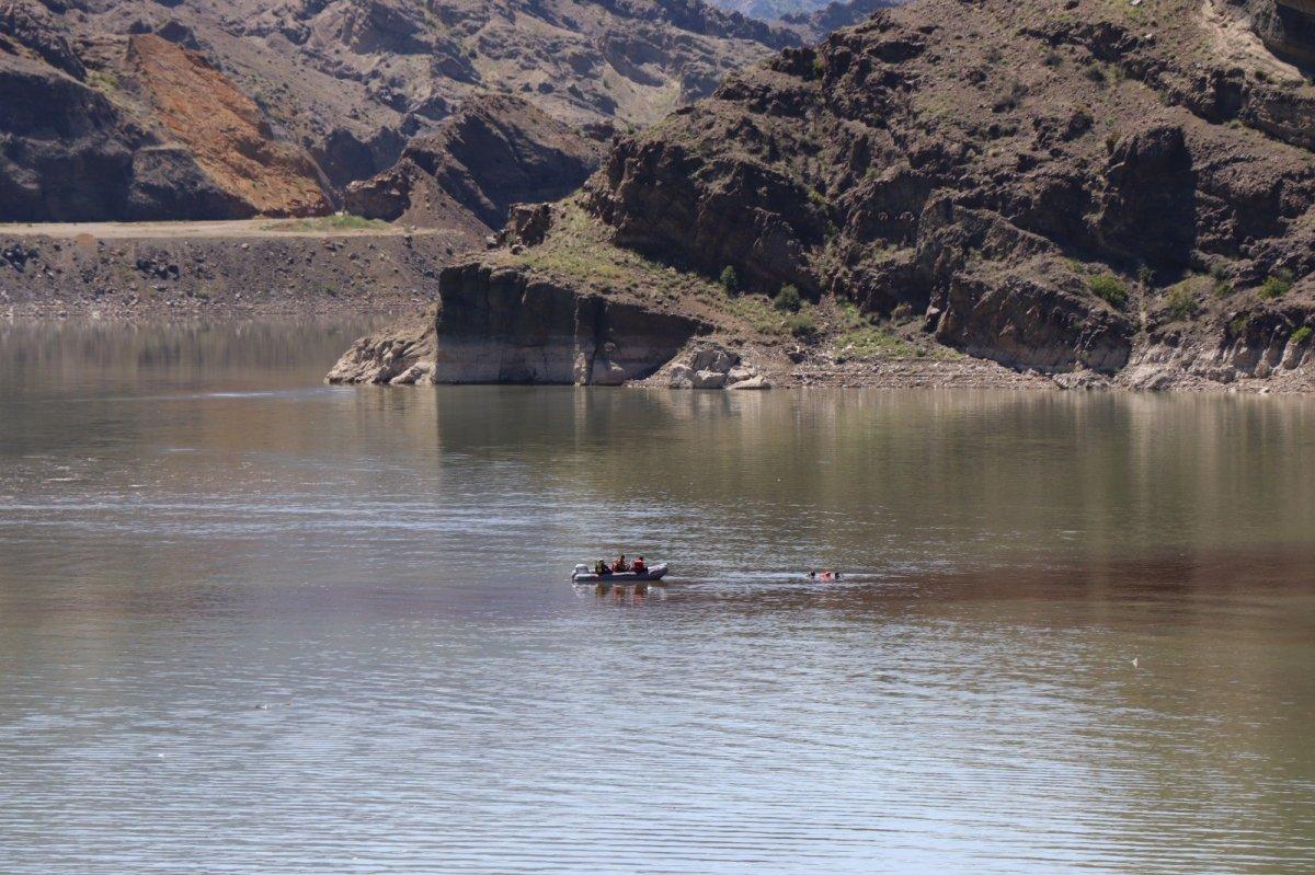 Erzurum'da nehirde kaybolan sürücü için arama çalışmaları sürüyor