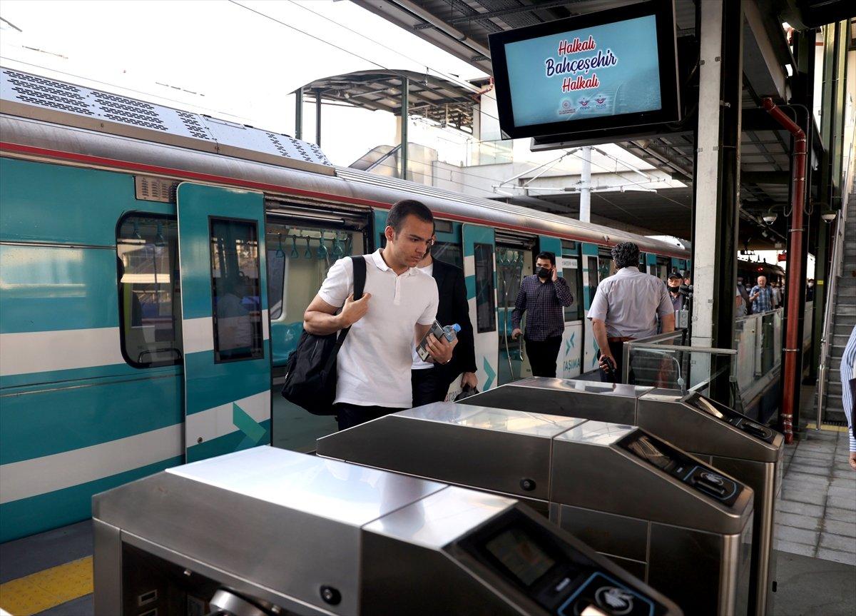 Halkalı-Bahçeşehir arası banliyö seferleri başladı