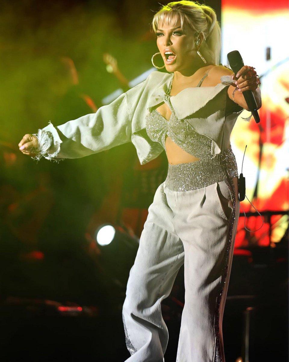 Ajda Pekkan aşka inanmıyor