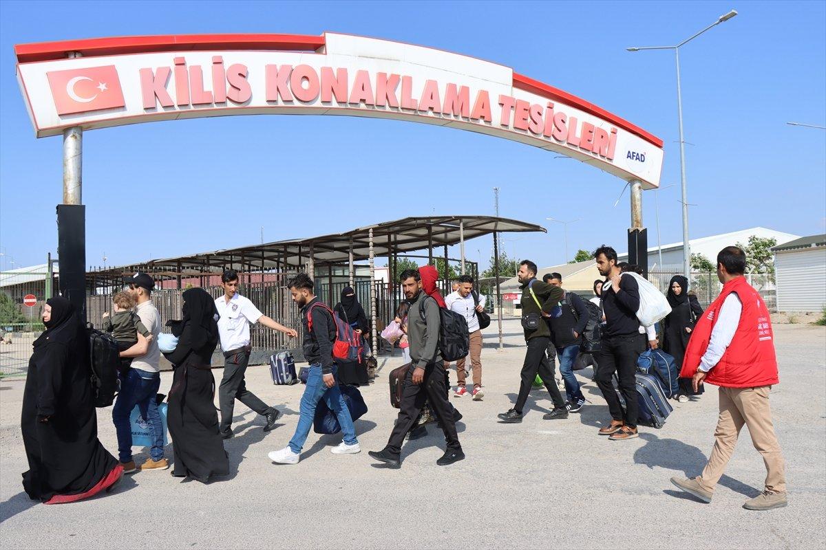 Suriyelilerin ülkelerine gönüllü geri dönüşleri sürüyor