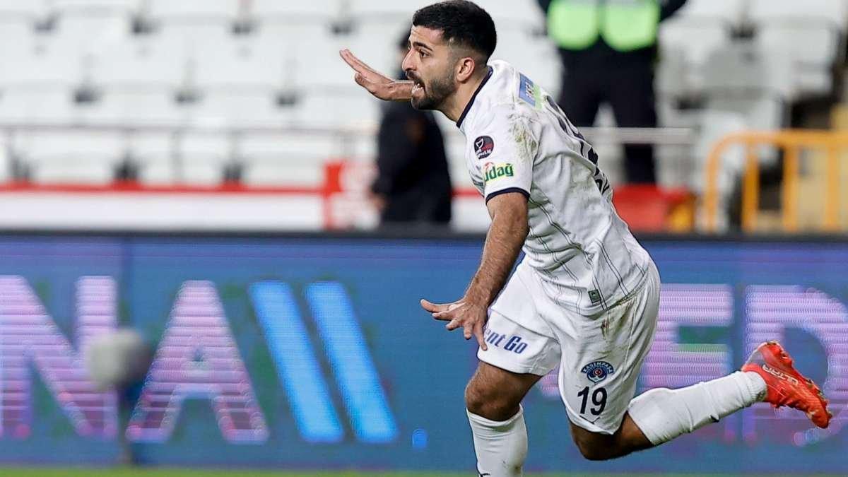 Umut Bozok gol kralı oldu