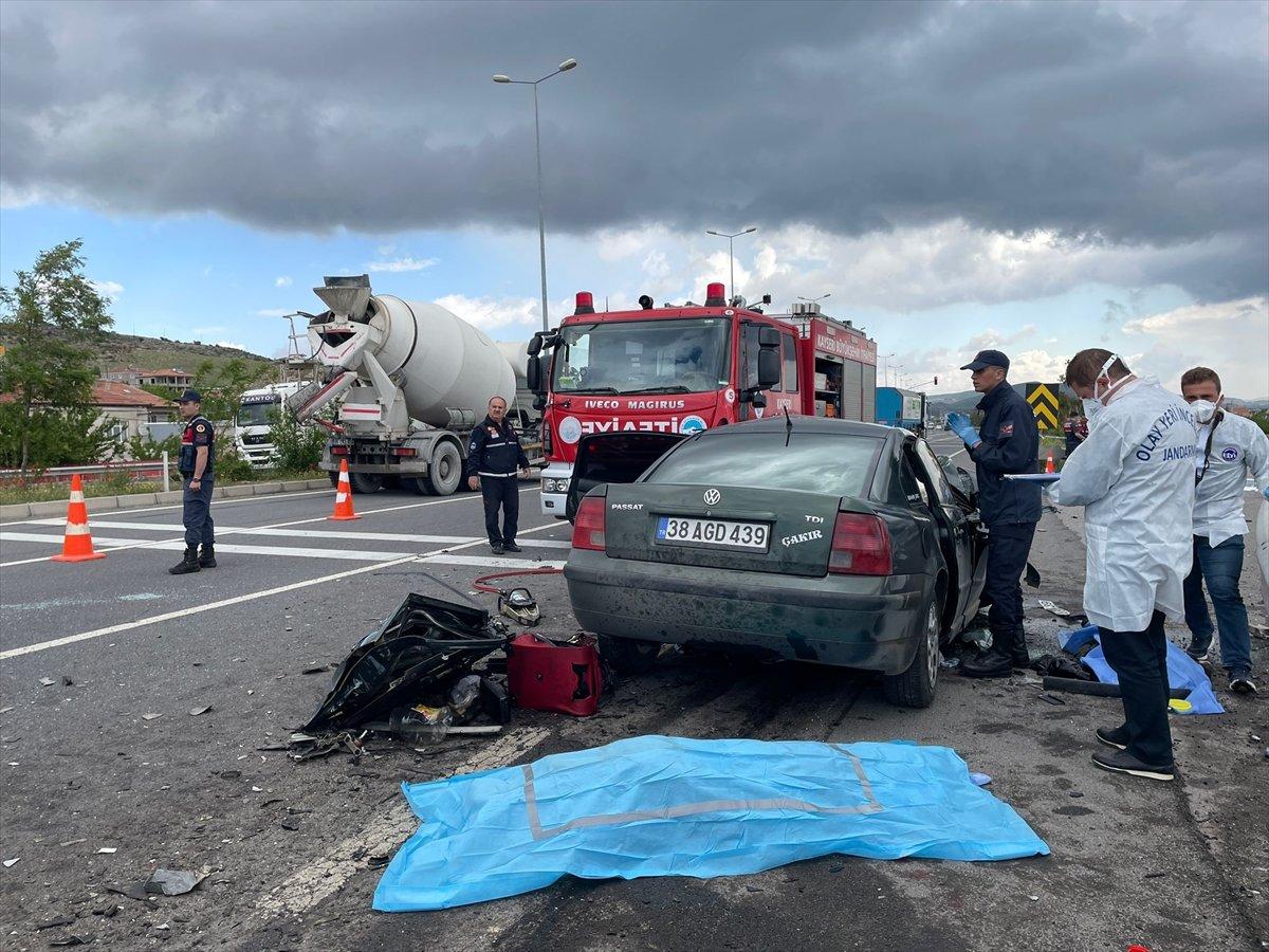 Kayseri’de feci kaza: Çok sayıda ölü var