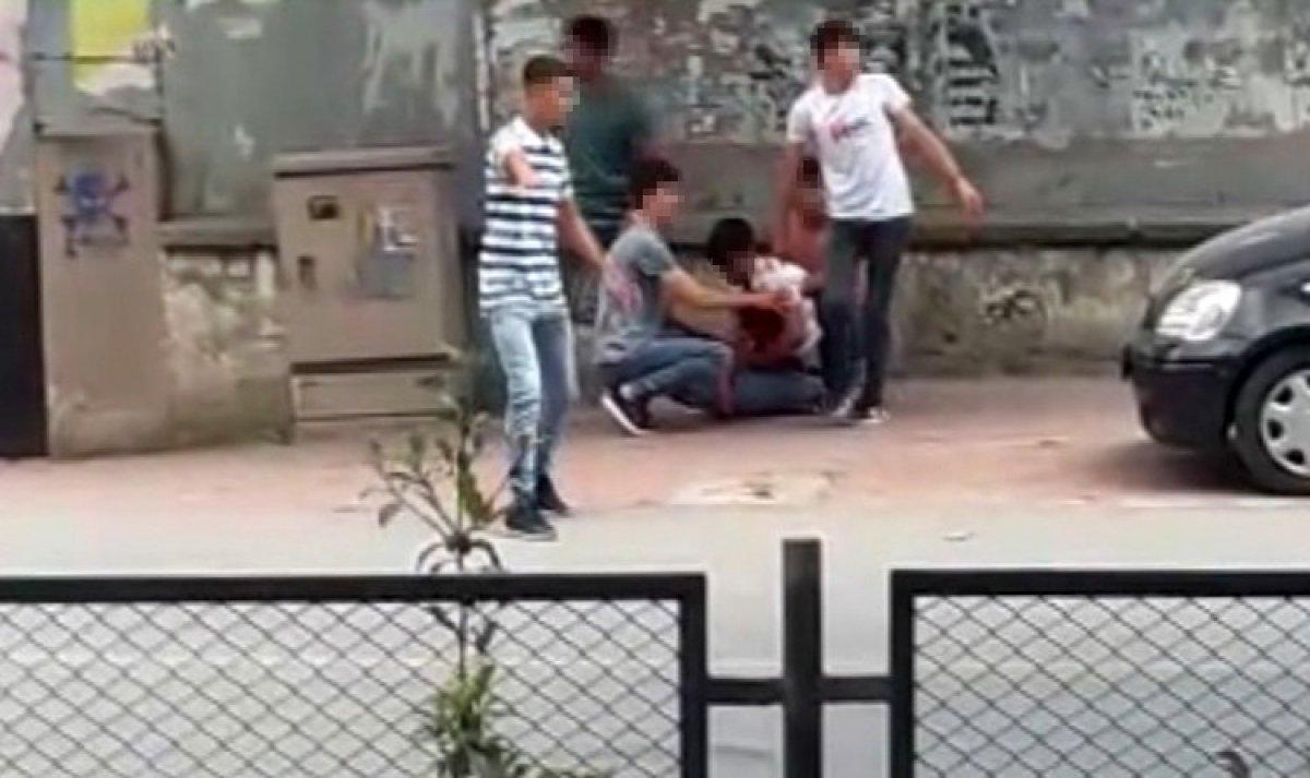 Mersin'de, öğrencilerin bıçaklı kavgası kanlı bitti