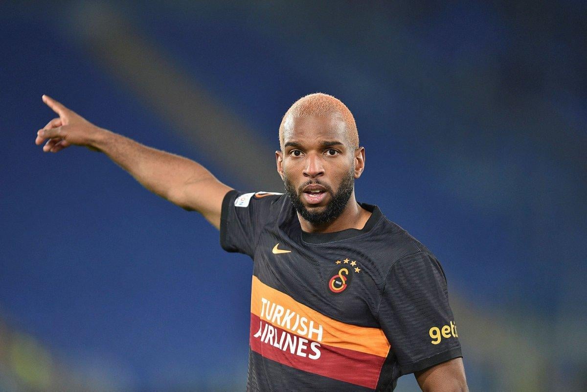 Ryan Babel'in kalmak için hala umudu var