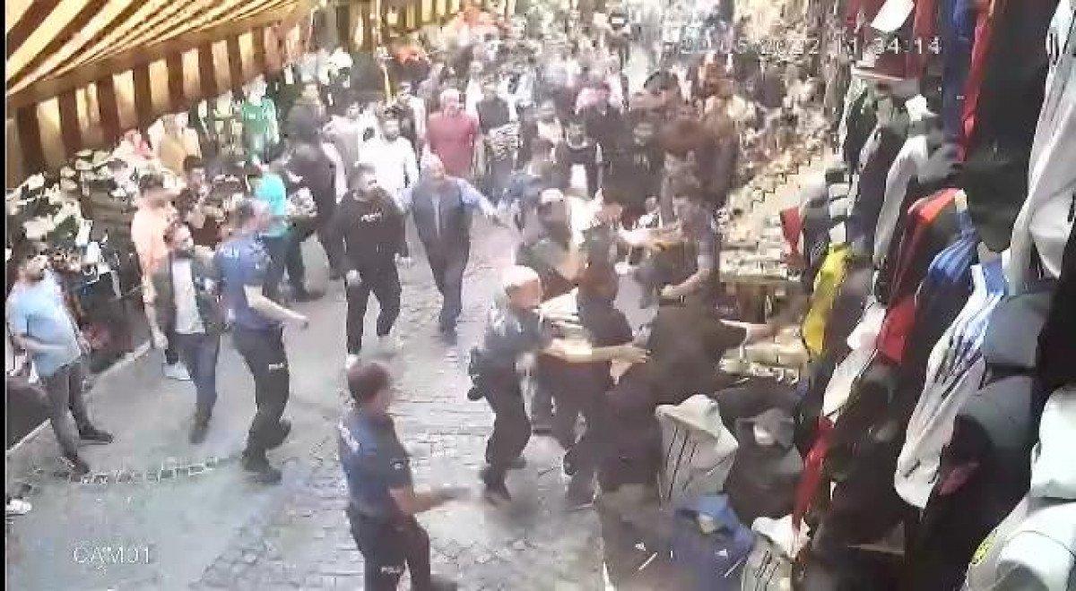 Beyazıt'taki çatışma güvenlik kamerasında