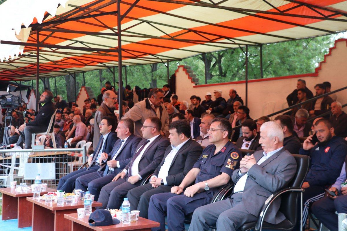 Havza Kırkpınar Yağlı Güreşleri'nde Recep Kara başpehlivan oldu