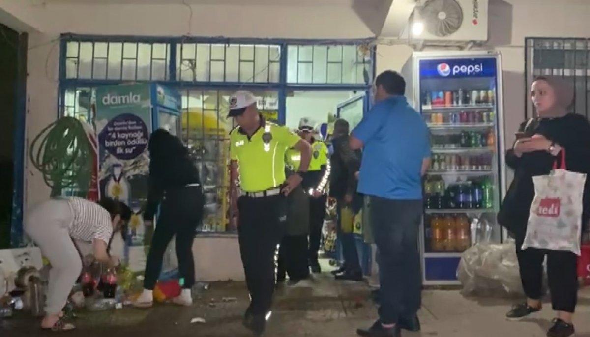 Kocaeli'de freni boşalan kamyon kamelyaya çarptı: Yaralılar var