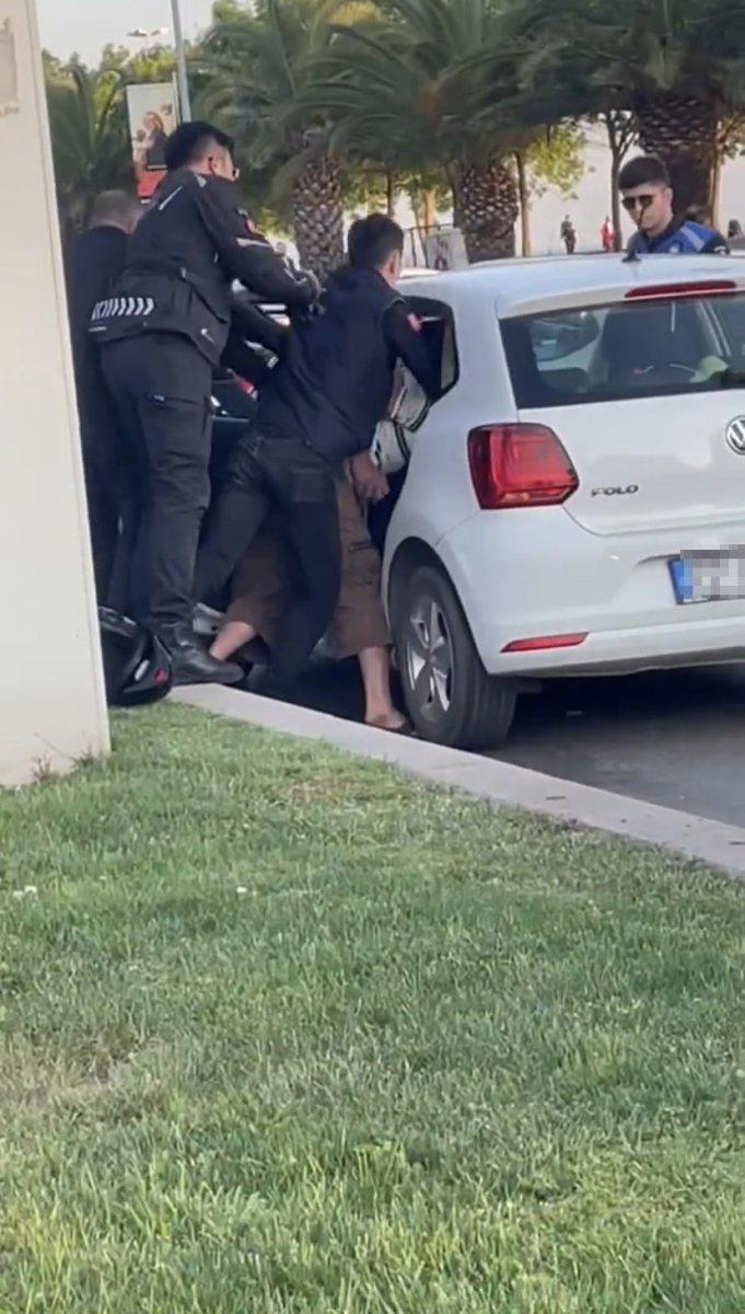 Maltepe’de zabıta ile sürücü kavgası