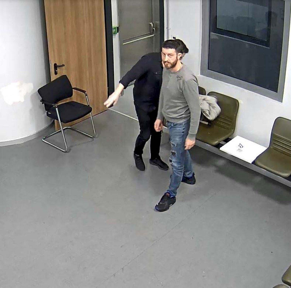 Sahte pasaportla Türkiye'ye girmek isterken yakalandı