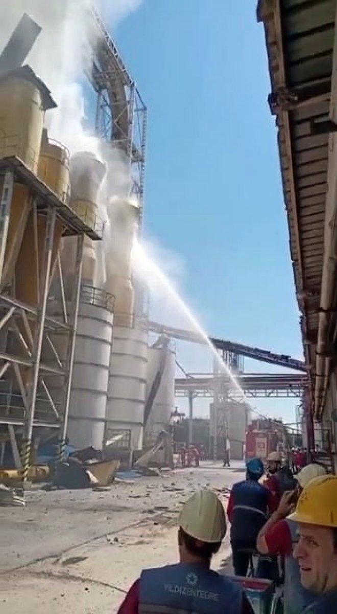 Kocaeli’de bir fabrikanın buhar kazanı patladı: O an