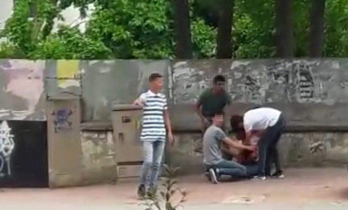 Mersin'de, öğrencilerin bıçaklı kavgası kanlı bitti