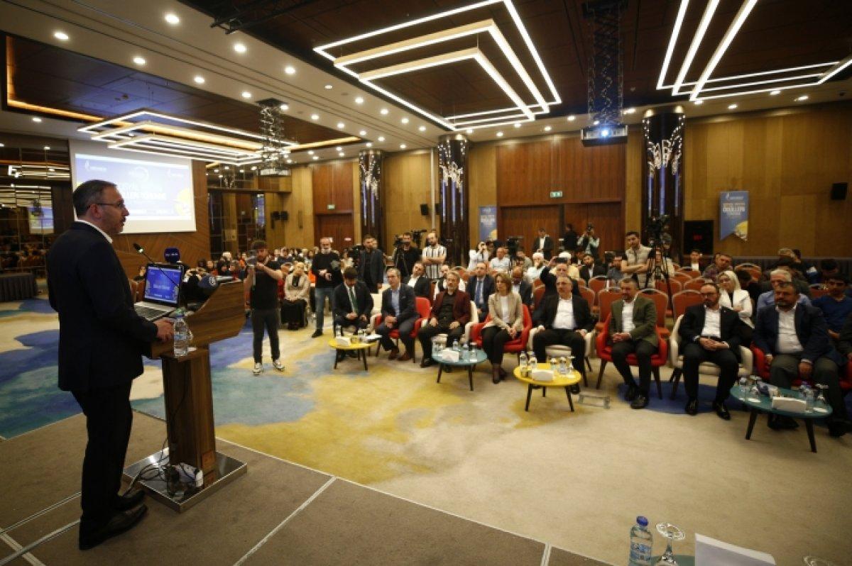 Medya Platformu ve MİSMED'den Sinan Akyüz’e ödül