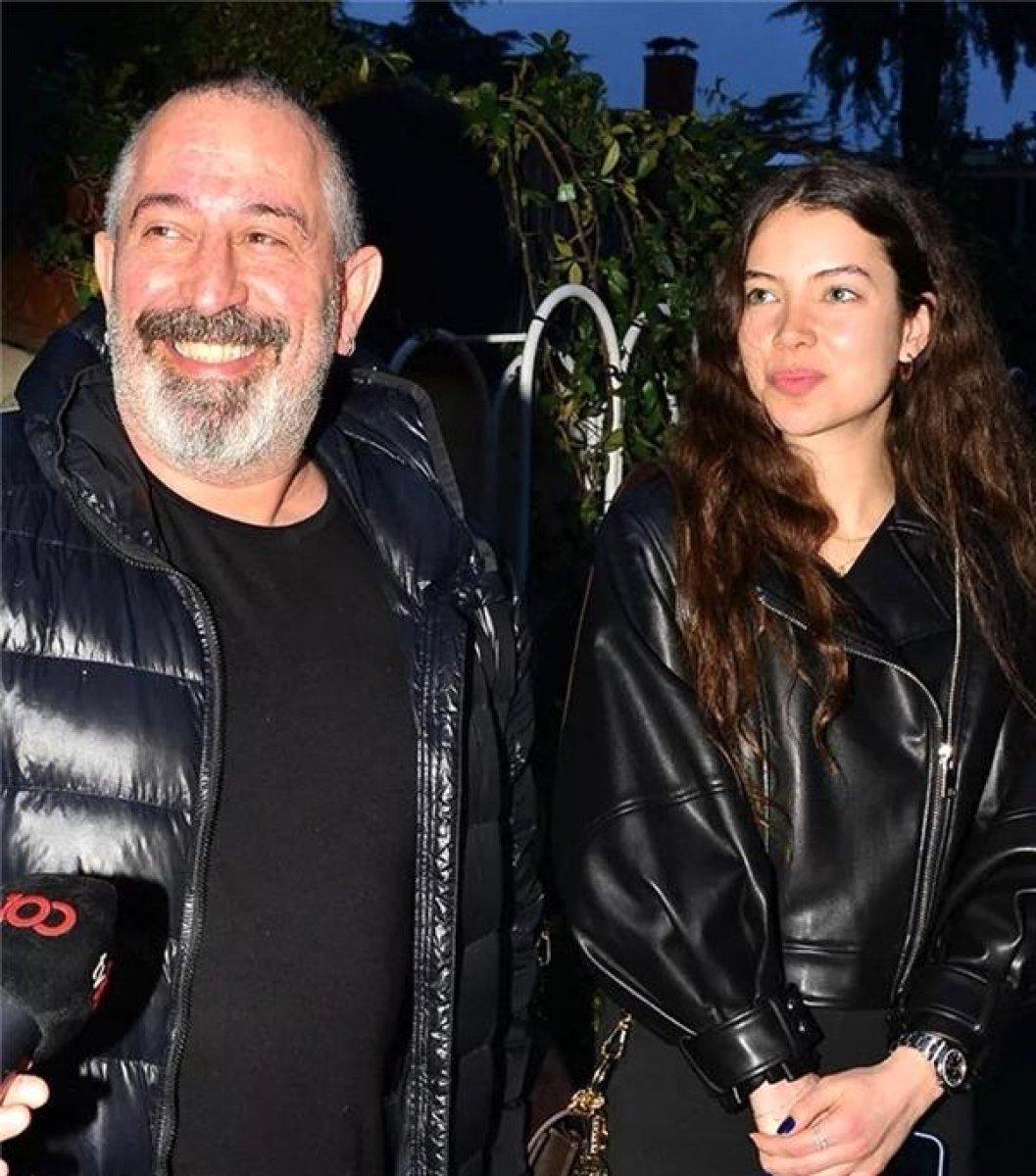 Cem Yılmaz genç sevgilisiyle ayrıldı