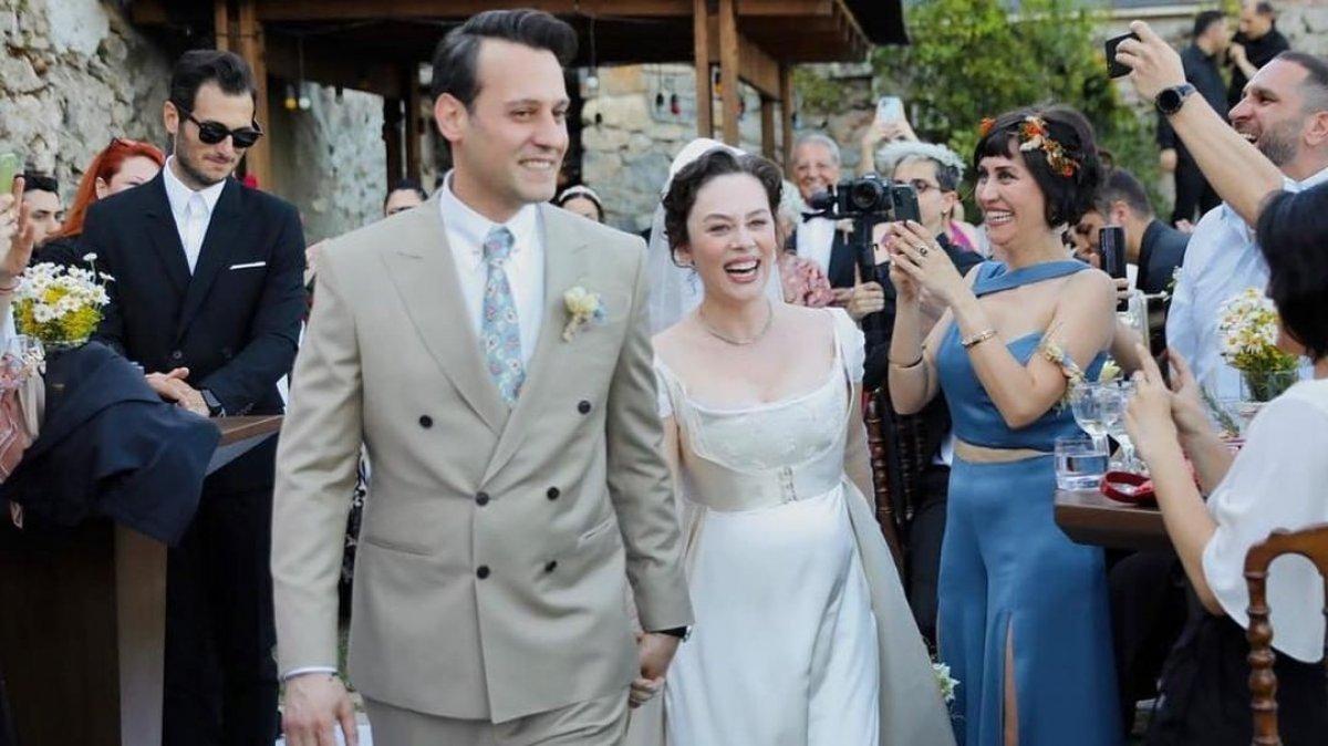 Demet Evgar, düğünde mesir macunu dağıttı