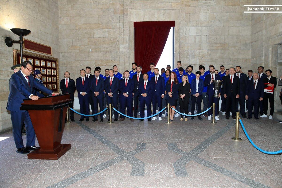 Şampiyon Anadolu Efes, Ankara'da