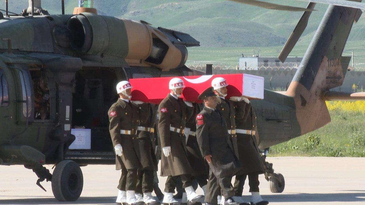 Pençe-Kilit Operasyonu'nda şehit düşen Mehmetçiklere veda